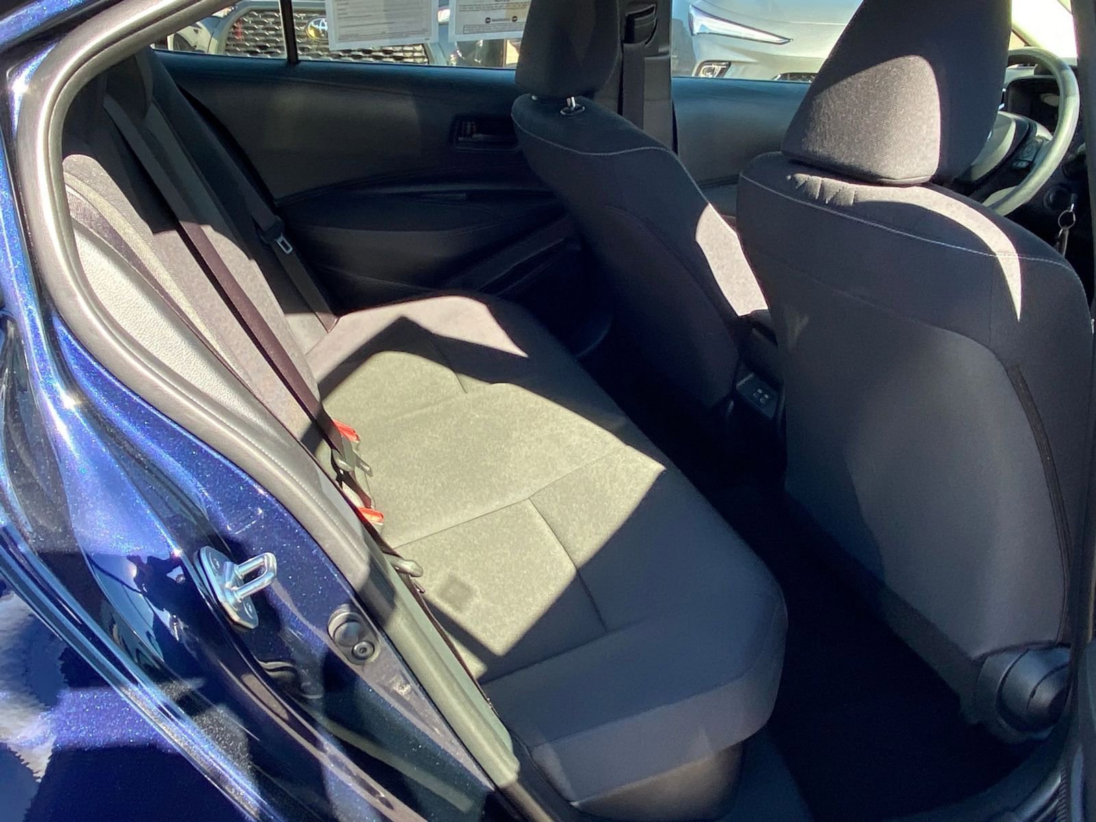 Used 2025 Toyota Corolla LE image 39