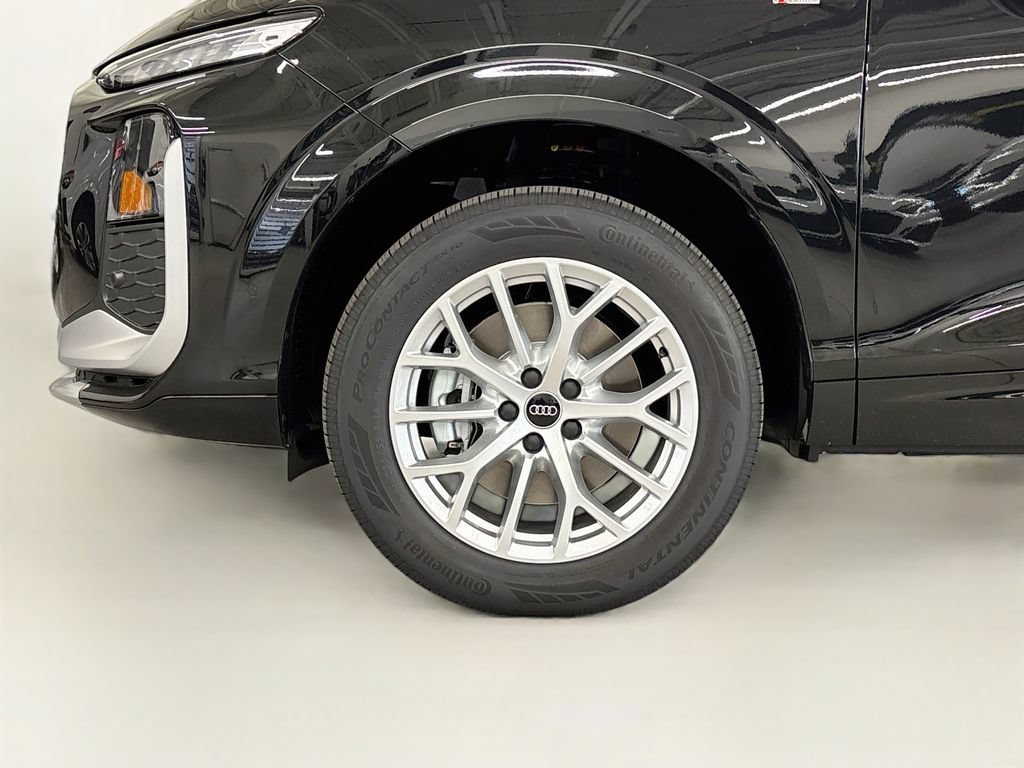 New 2026 Audi Q3 quattro 2.0T AWD/4WD image 25