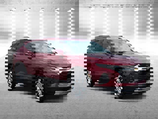 Used 2020 Chevrolet Blazer LT image 2