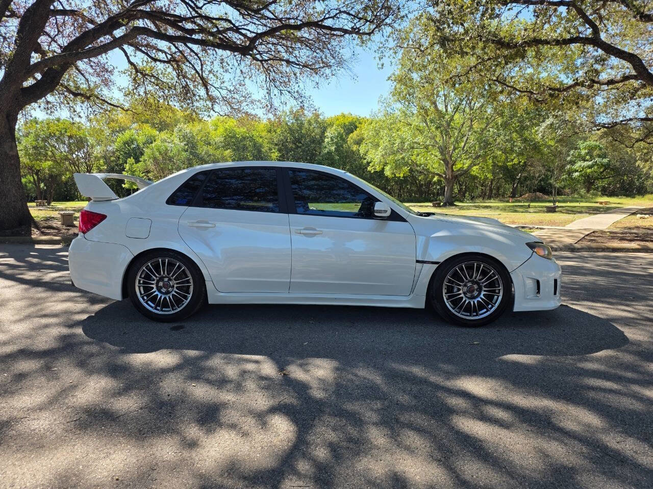 Used 2011 Subaru Impreza WRX STI image 3