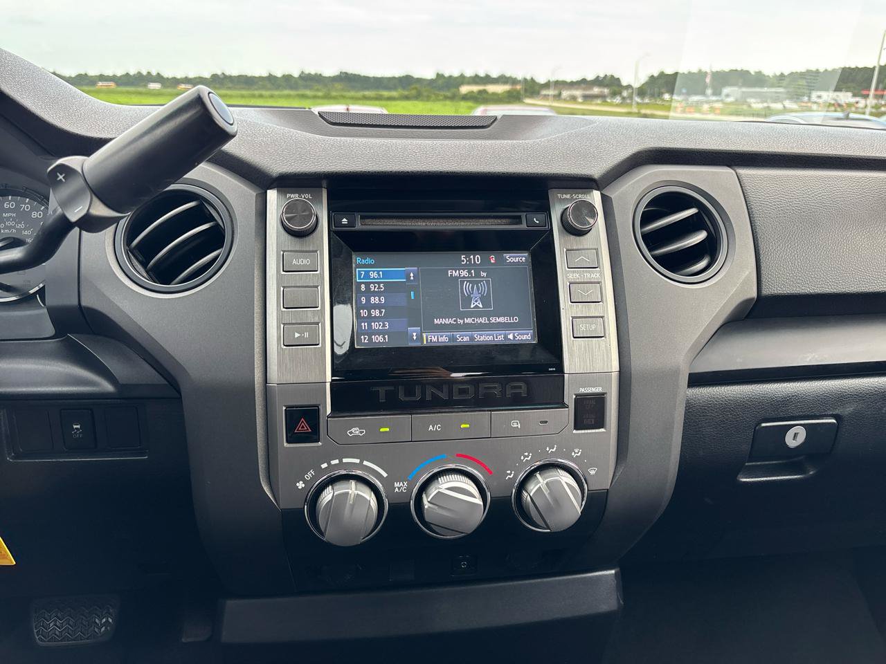 Used 2016 Toyota Tundra SR w/ Tow Package RWD image 17
