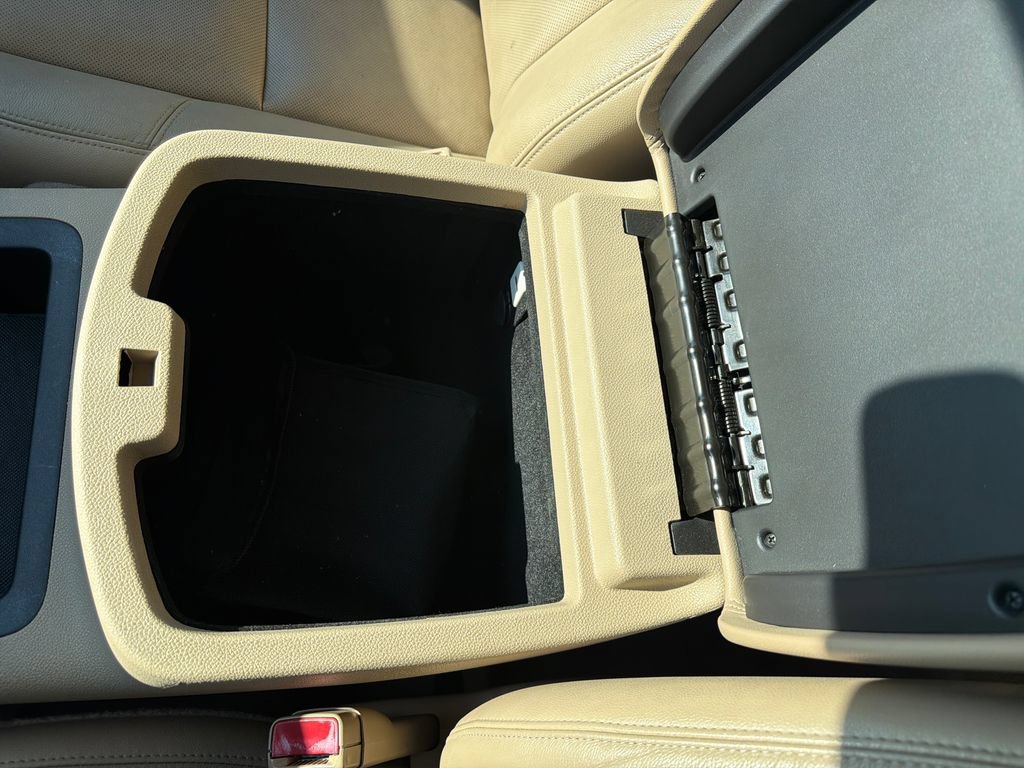 Used 2013 Chevrolet Silverado 1500 LTZ w/ LTZ White Diamond Edition AWD/4WD image 34