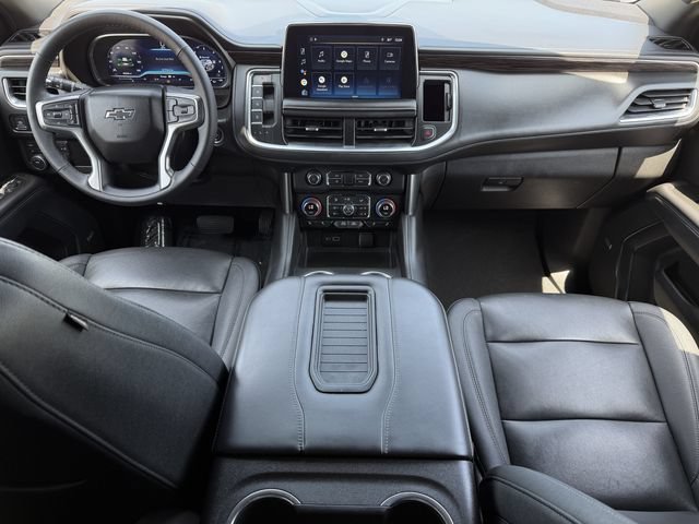 Used 2022 Chevrolet Tahoe Z71 w/ Luxury Package AWD/4WD image 11