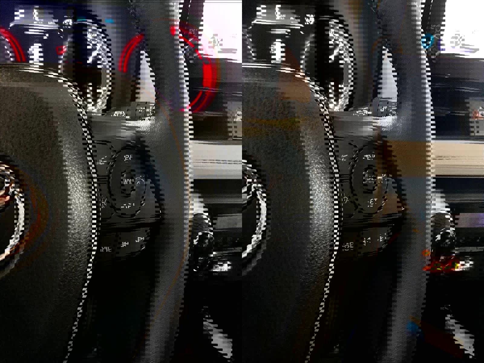 Used 2023 Toyota RAV4 XLE w/ Convenience Package image 24