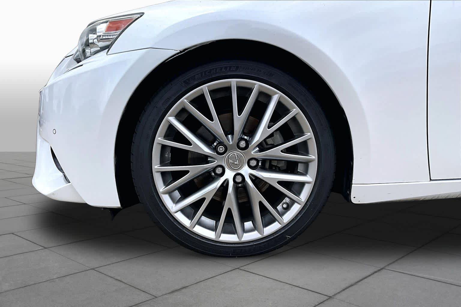 Used 2014 Lexus IS 250 w/ Navigation Package RWD image 9