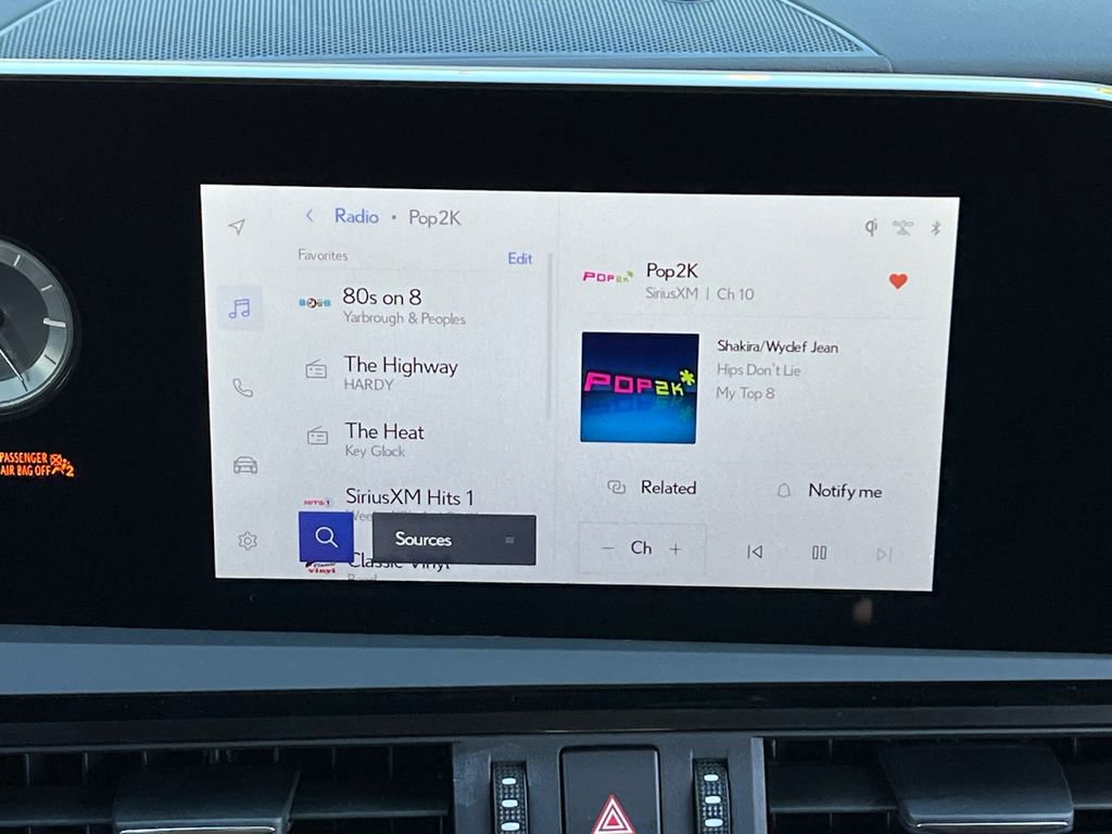 New 2025 Lexus ES 300h w/ Premium Package image 17