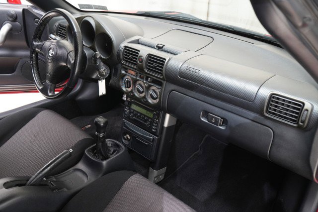 Used 2001 Toyota MR2 image 81