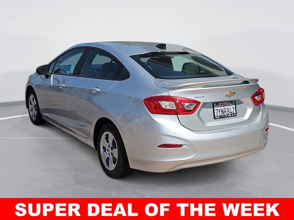 Used 2017 Chevrolet Cruze LS FWD image 5