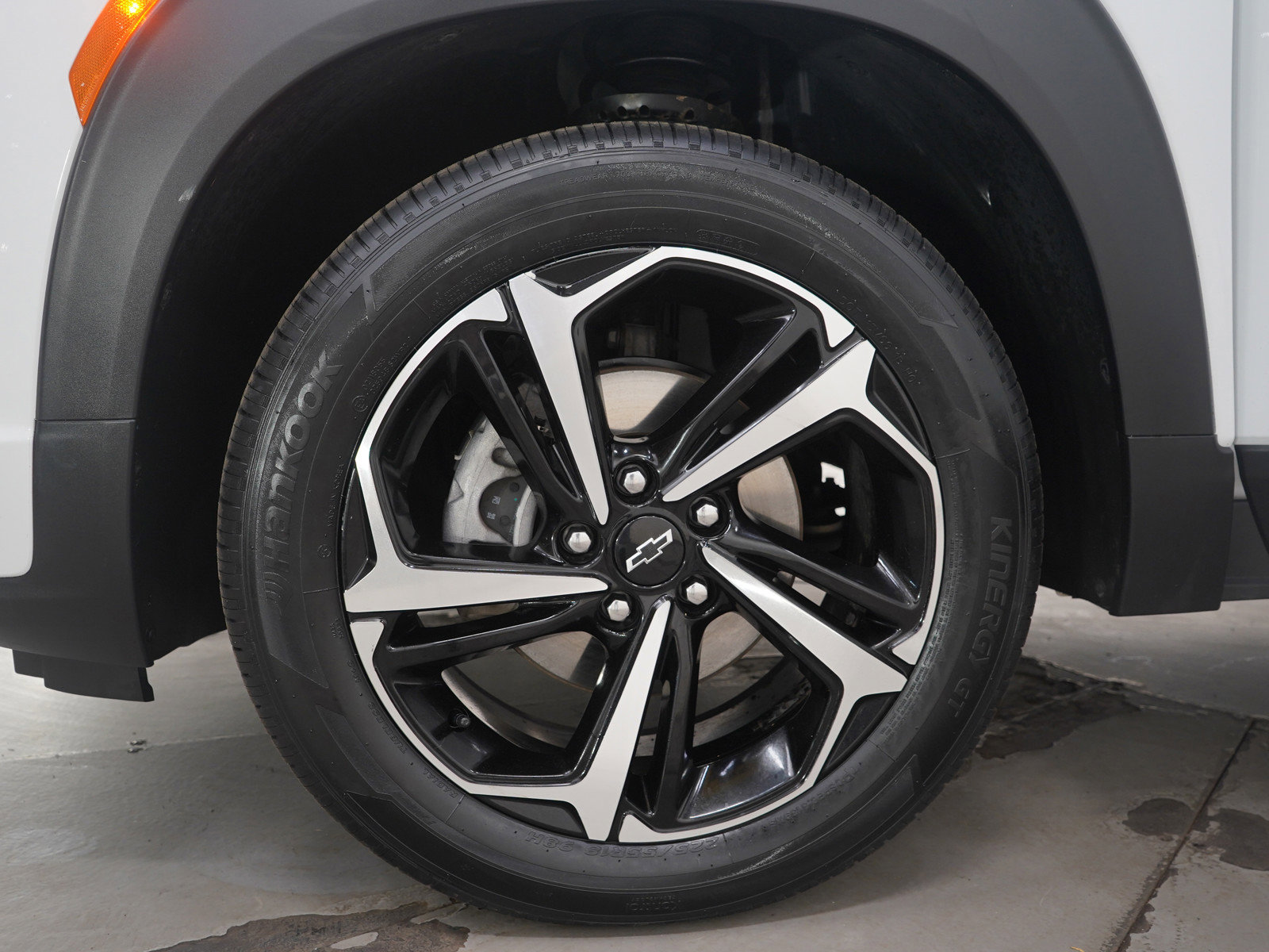 Used 2021 Chevrolet TrailBlazer RS w/ Sun and Liftgate Package AWD/4WD image 31