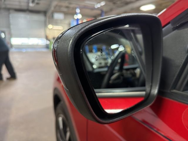 Used 2021 Ford Escape SE w/ SE Sport Appearance Package image 16