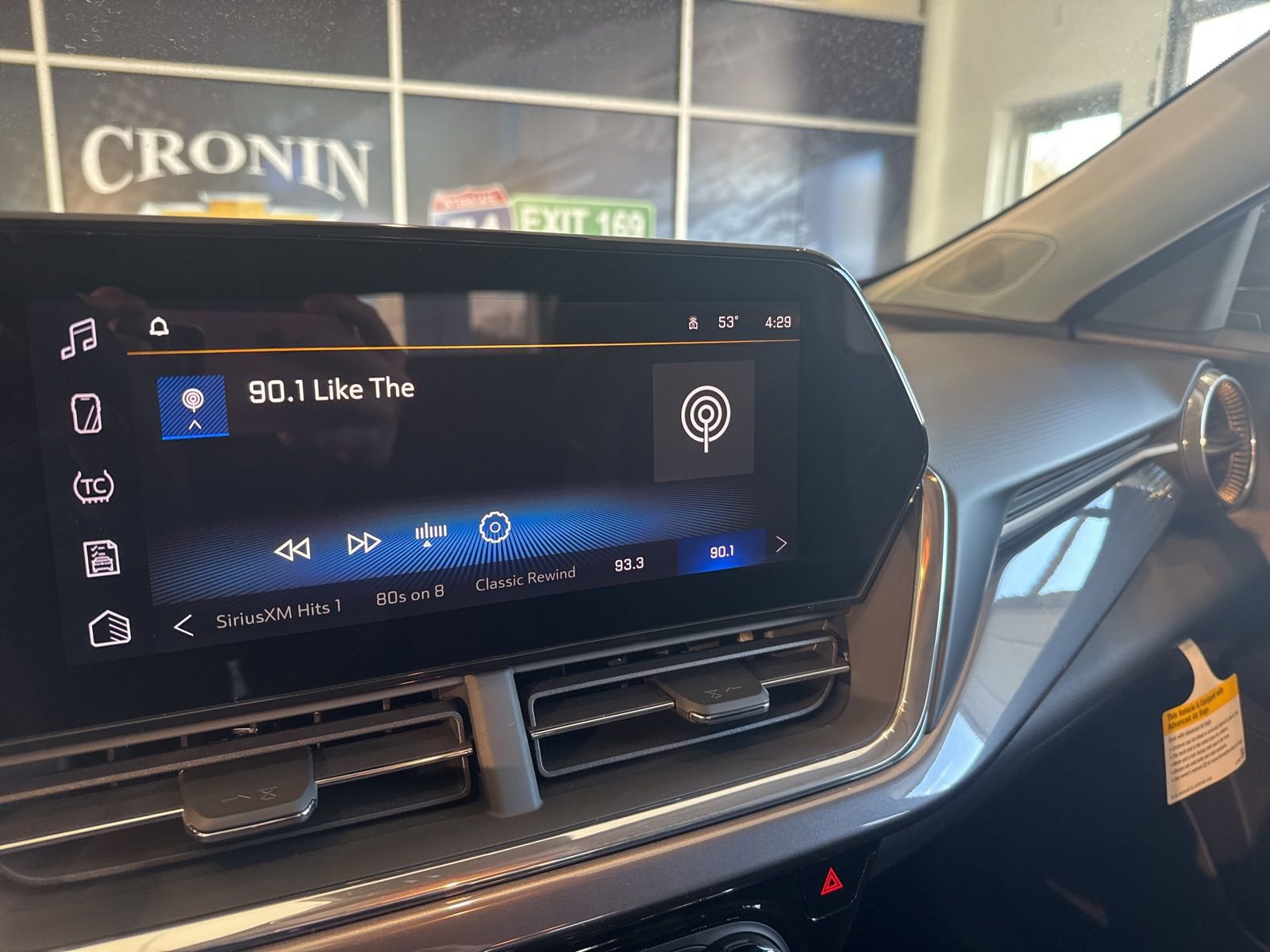 New 2026 Chevrolet Trax ACTIV w/ Driver Confidence Package image 29