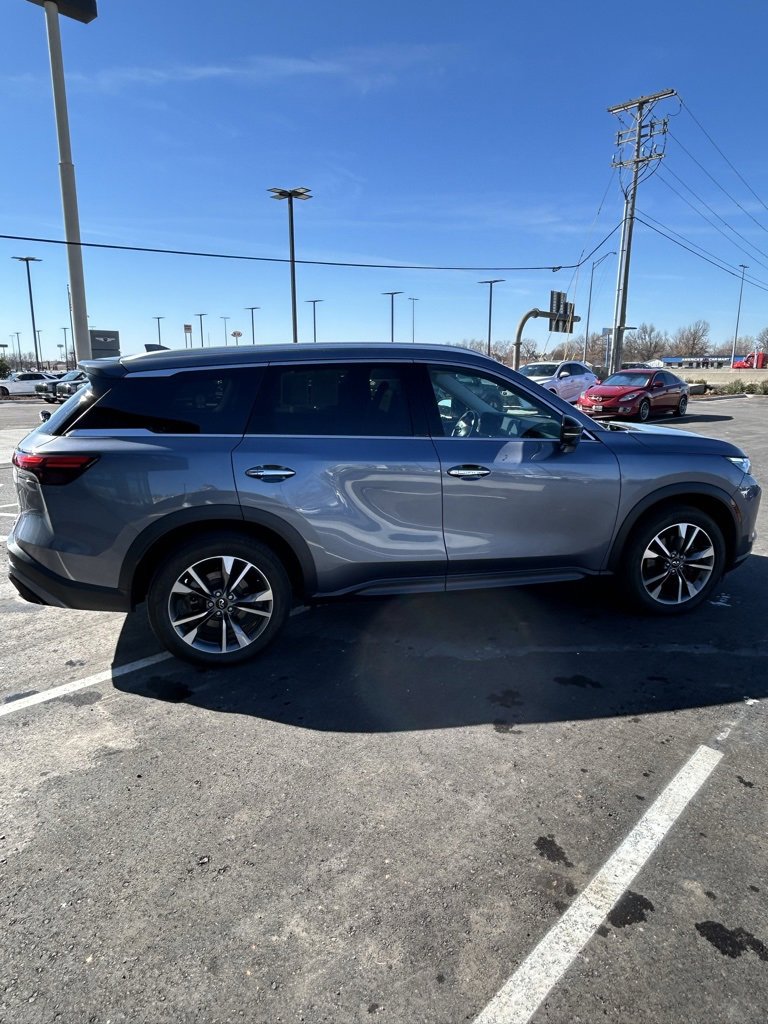 Used 2023 INFINITI QX60 Luxe image 6