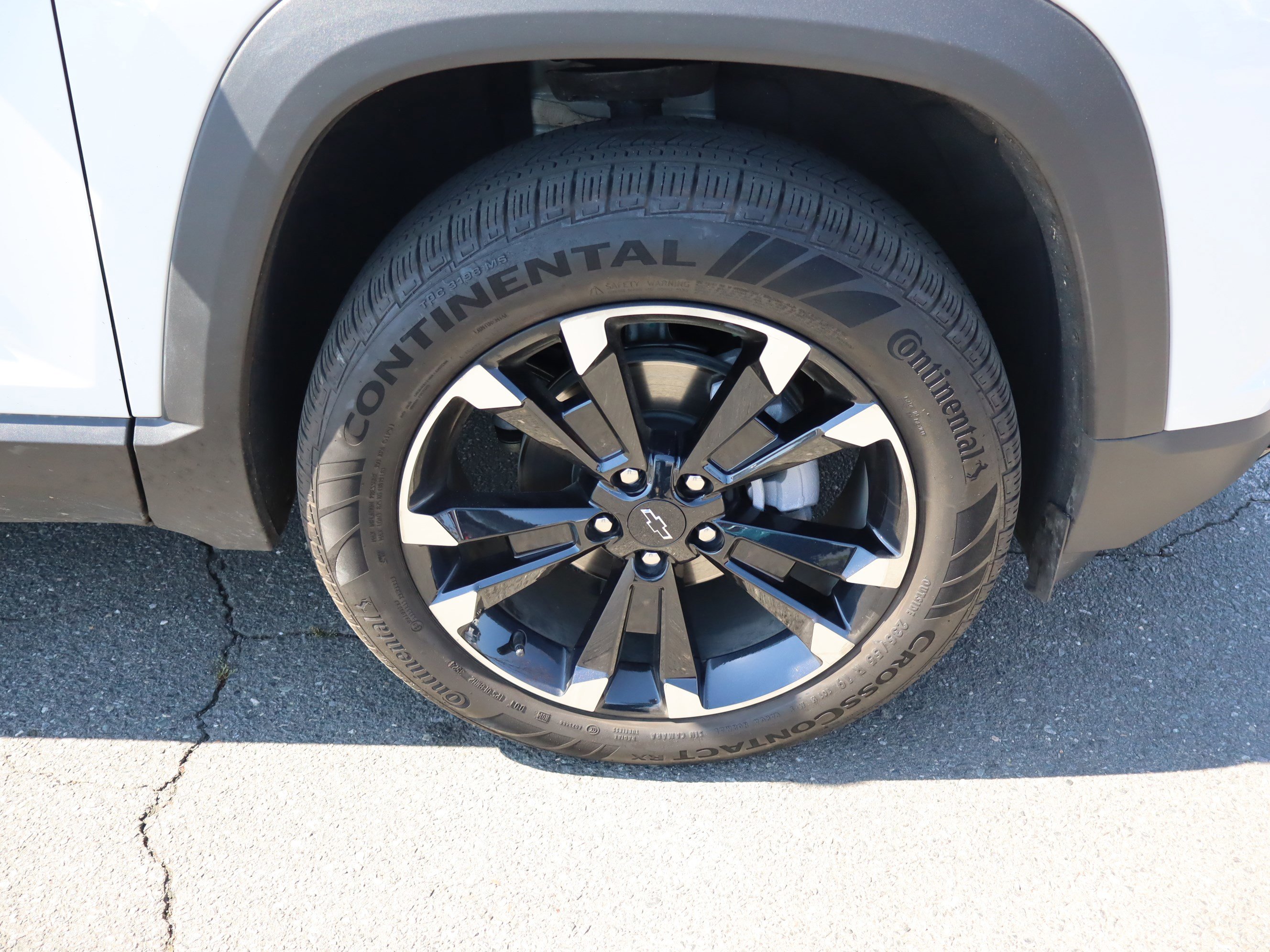 Used 2025 Chevrolet Equinox RS w/ Safety and Technology Package image 38