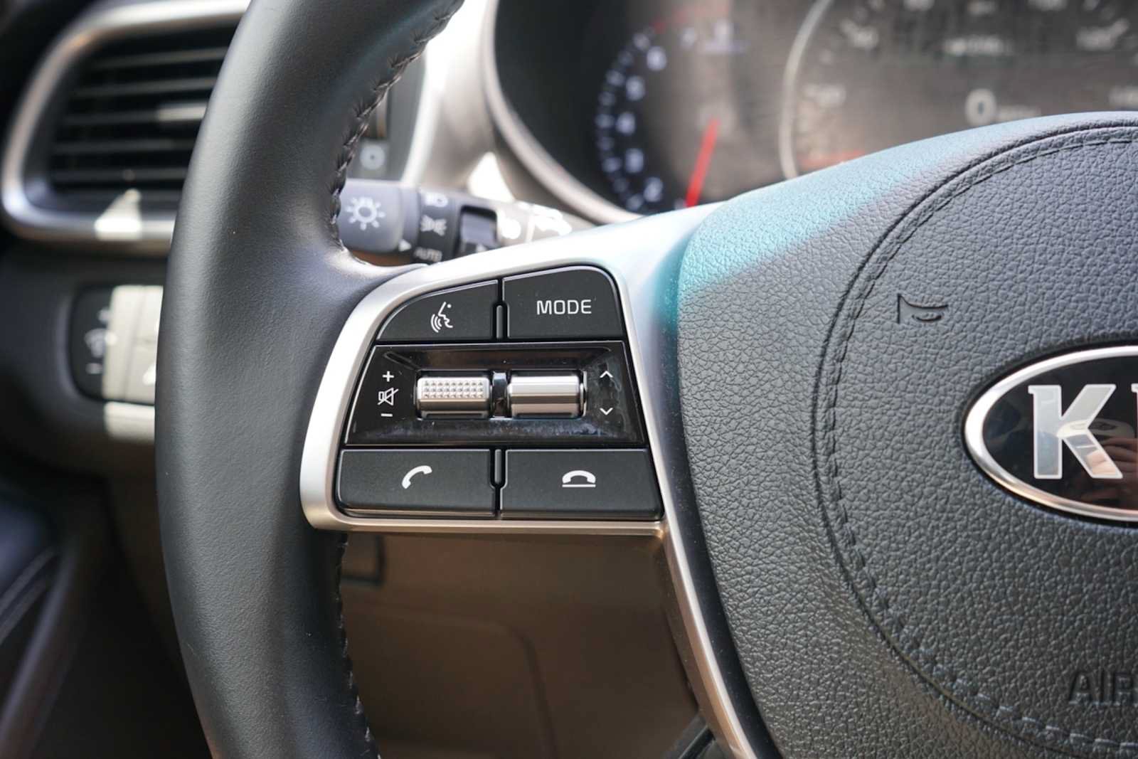 Used 2020 Kia Sorento EX FWD image 15
