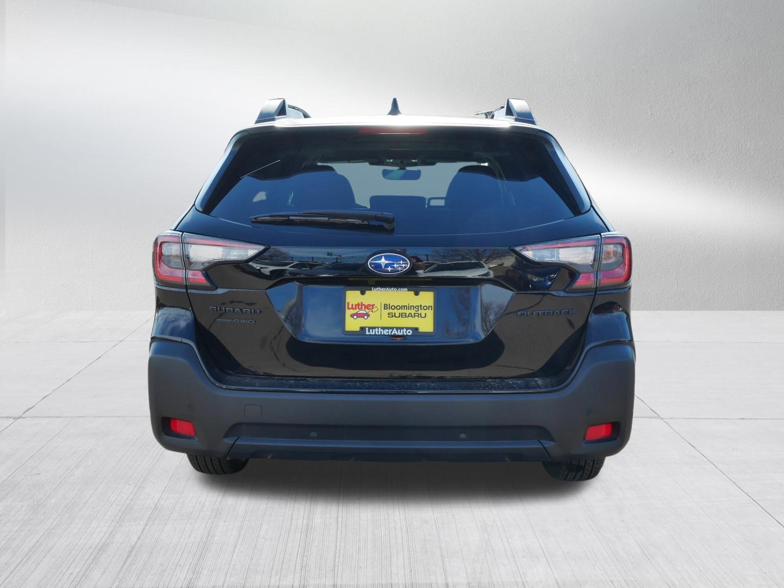 Used 2025 Subaru Outback Onyx Edition AWD/4WD image 6