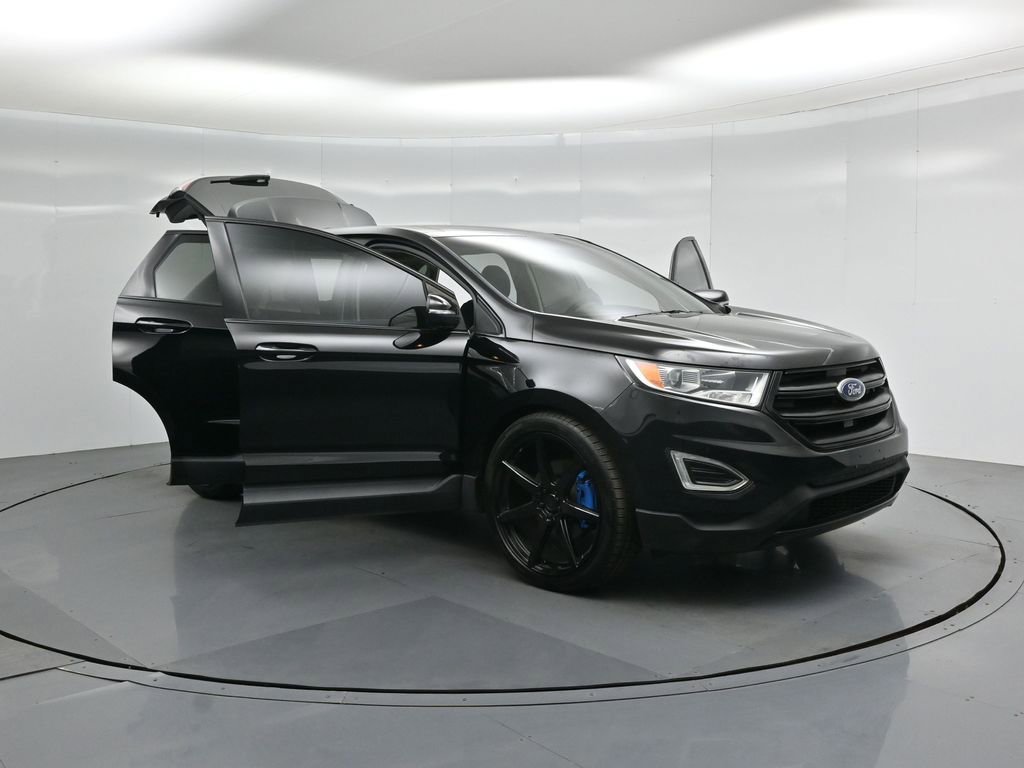 Used 2016 Ford Edge Titanium w/ Equipment Group 301A image 33