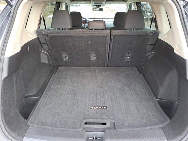 Used 2024 Nissan Rogue S image 26