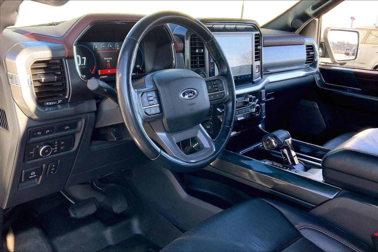 Used 2021 Ford F150 Lariat image 12