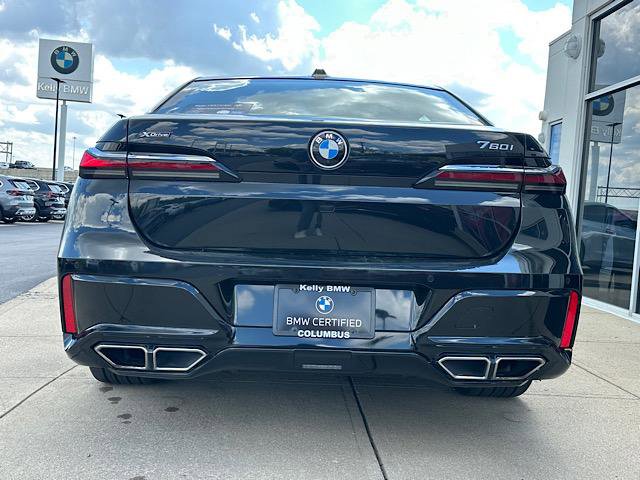 Certified 2023 BMW 760i xDrive AWD/4WD image 8