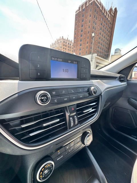 Used 2022 Ford Escape S image 14
