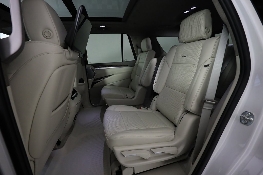 Used 2025 Cadillac Escalade Sport Platinum w/ LPO, ONYX Package image 16