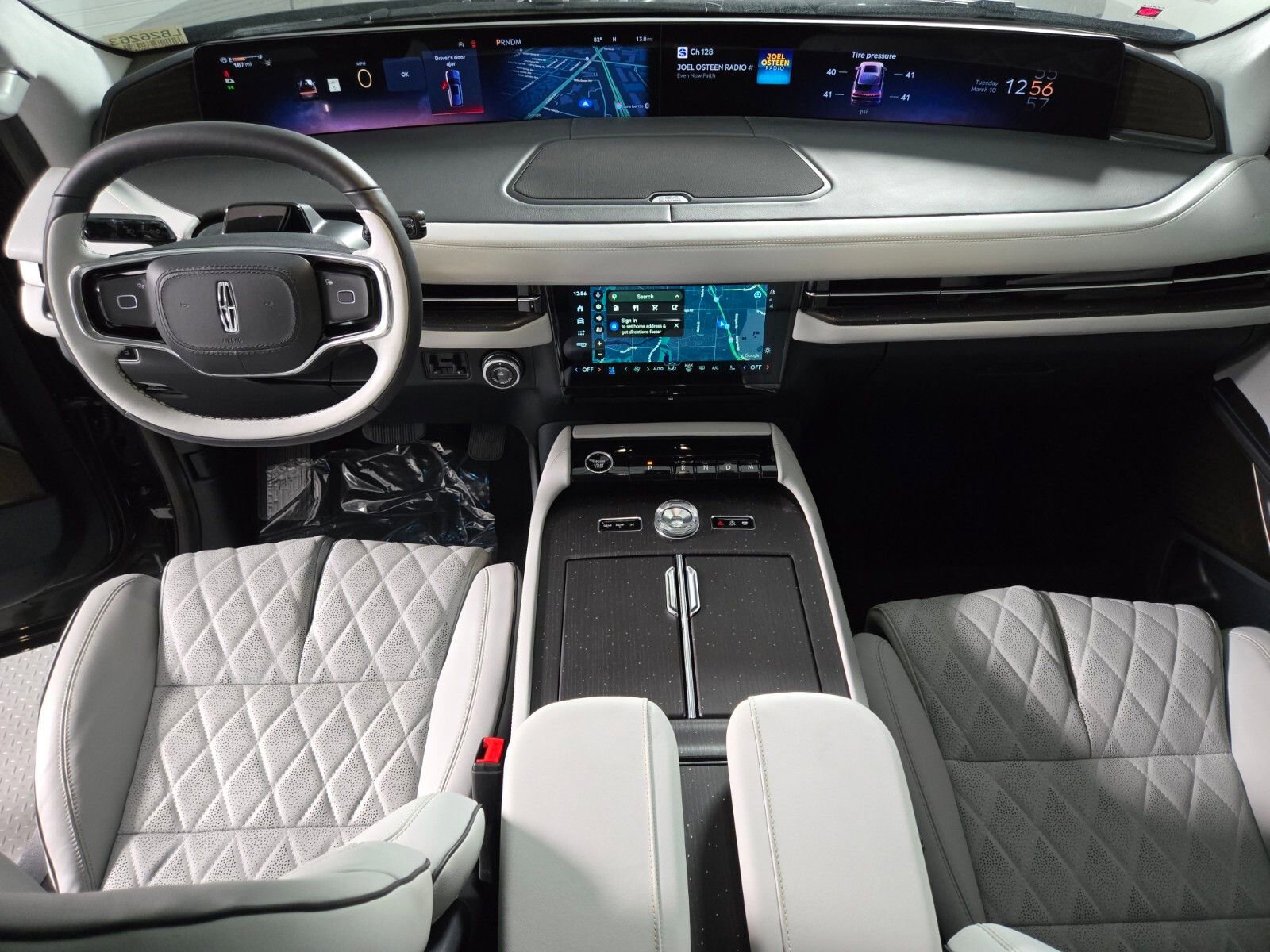 New 2026 Lincoln Navigator Black Label image 17