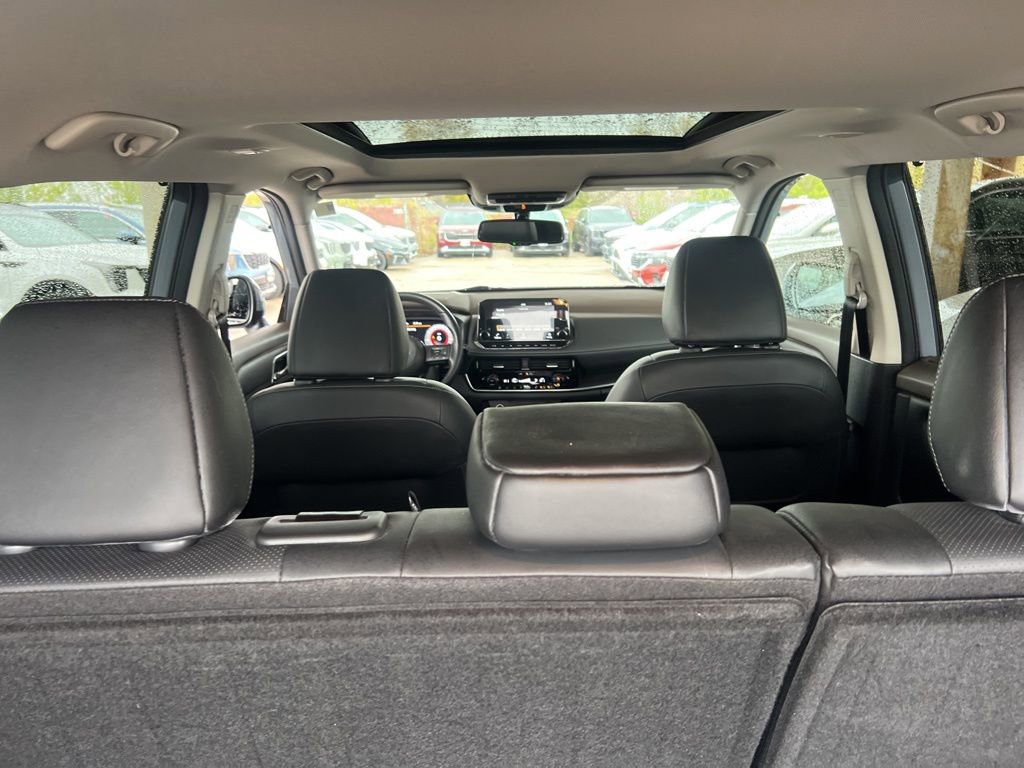 Certified 2021 Nissan Rogue Platinum AWD/4WD image 13