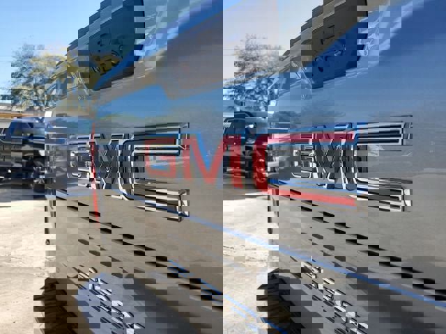 New 2026 GMC Sierra 1500 SLT w/ SLT Premium Package image 7