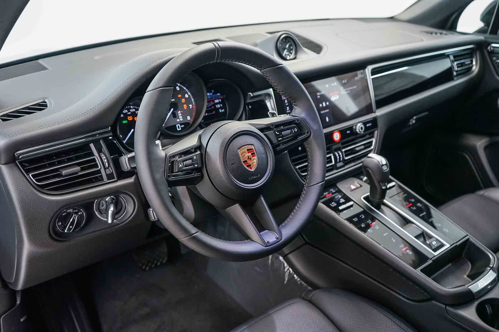 New 2026 Porsche Macan S AWD/4WD image 4