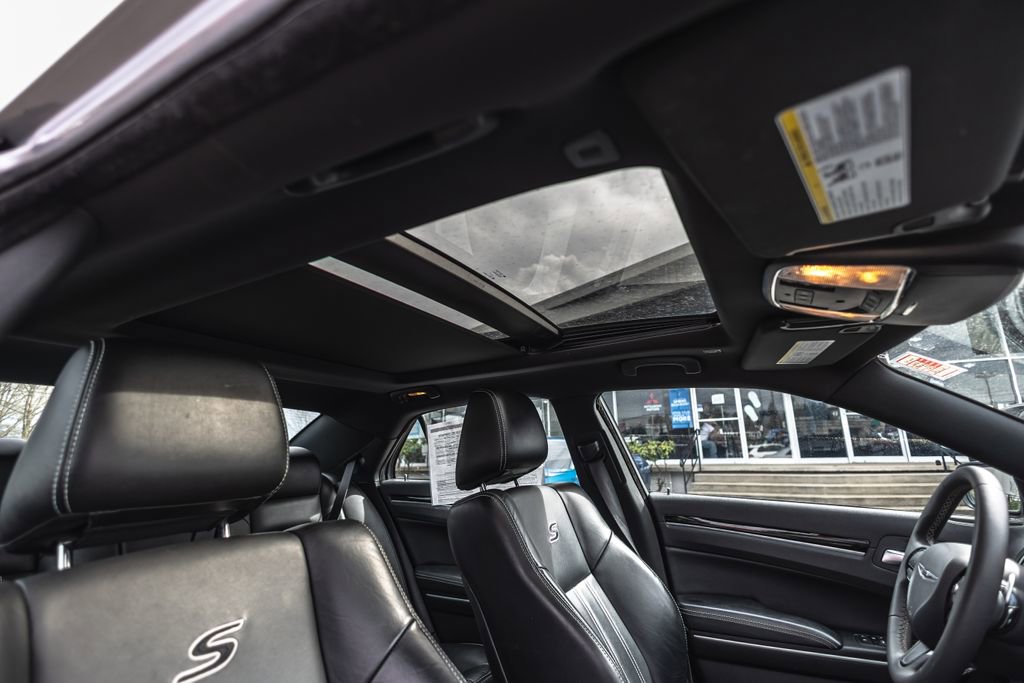 Used 2023 Chrysler 300 S RWD image 30