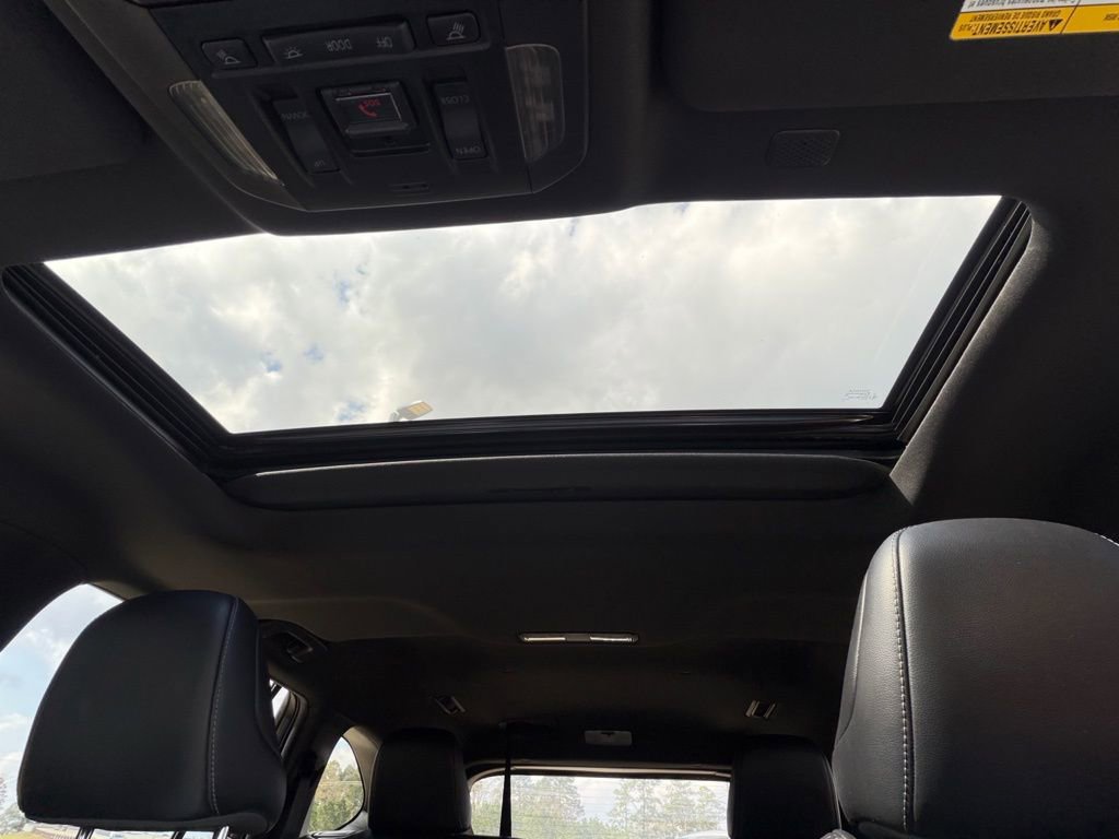 Used 2022 Toyota Highlander XSE image 23