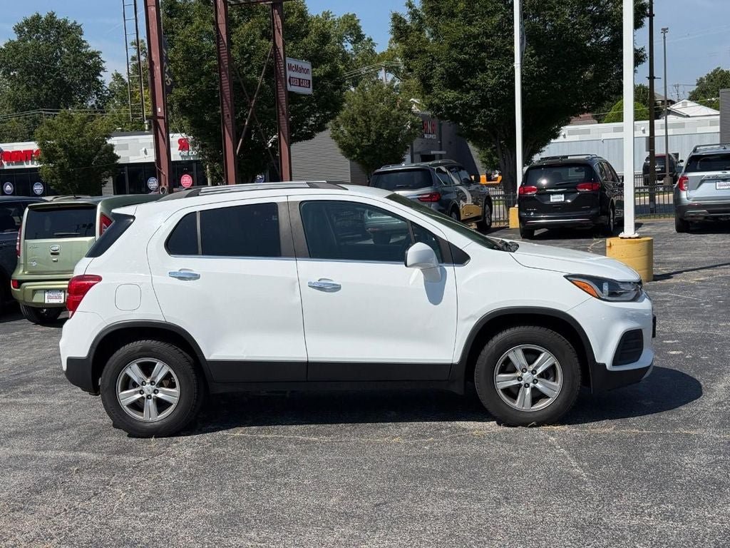 Used 2018 Chevrolet Trax LT w/ LT Convenience Package AWD/4WD image 5