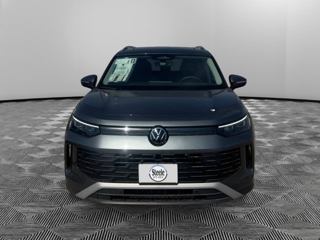 New 2026 Volkswagen Tiguan SE FWD image 8