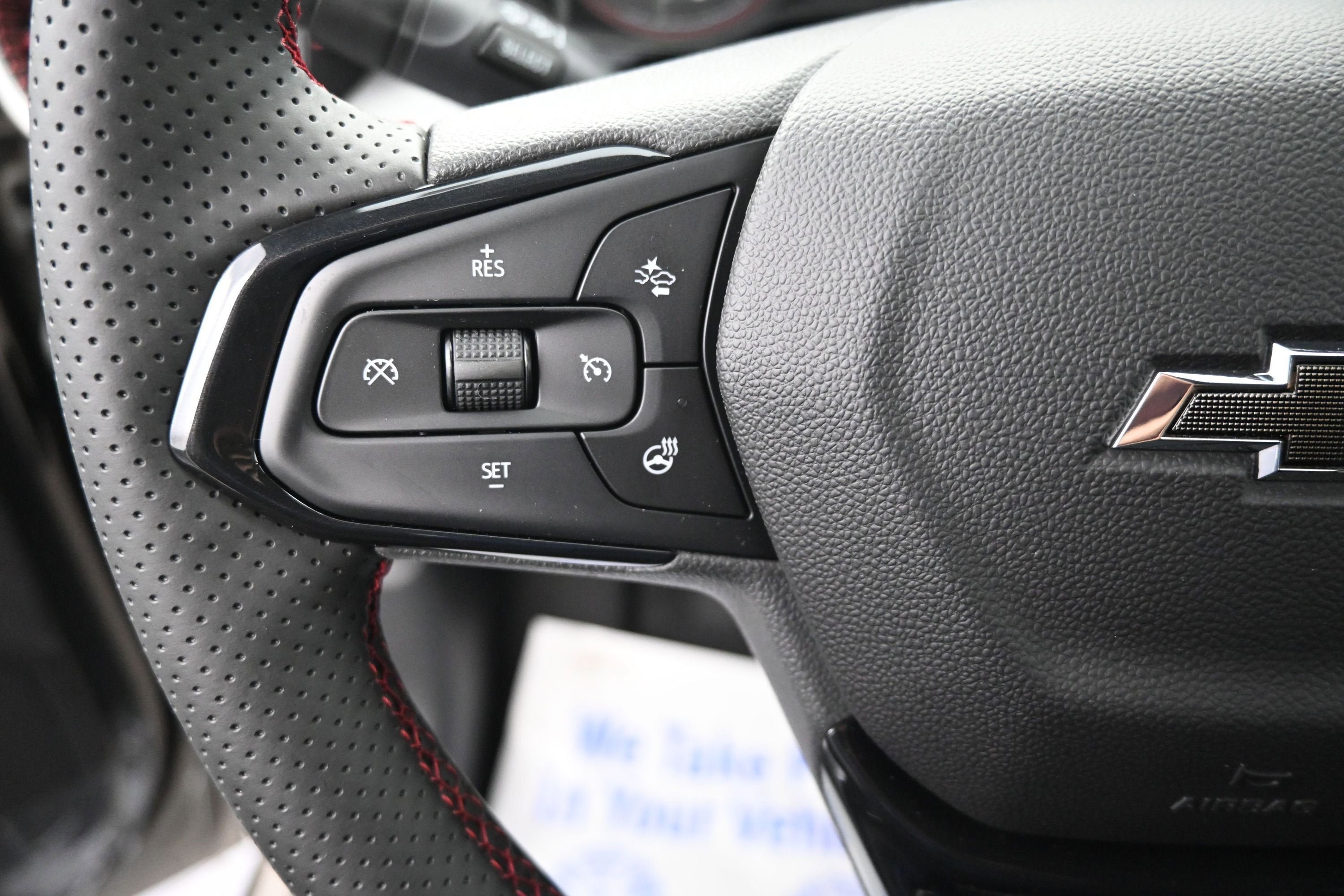 New 2026 Chevrolet Trax RS w/ Sunroof Package FWD image 11