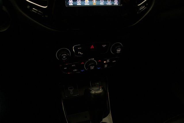 Used 2020 Jeep Compass Altitude image 34