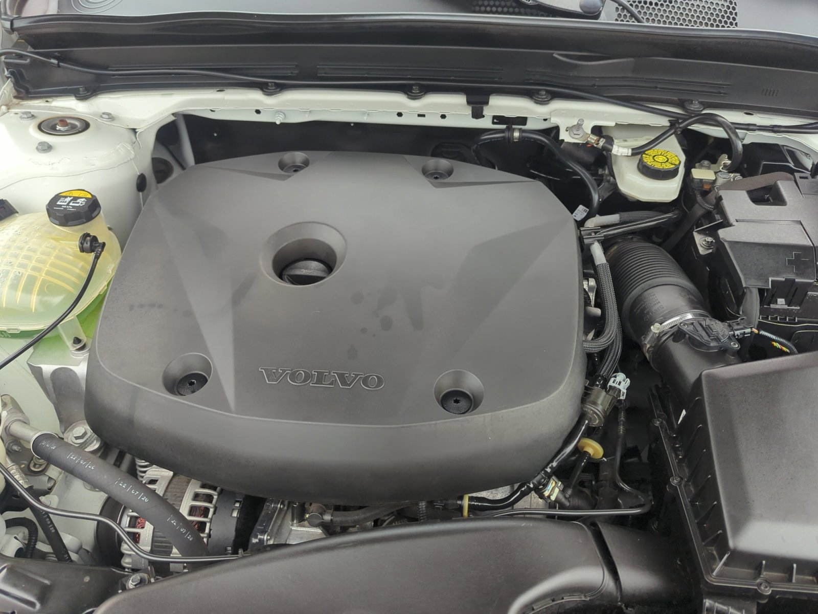 Used 2021 Volvo XC40 T5 R-Design w/ Climate Package image 20