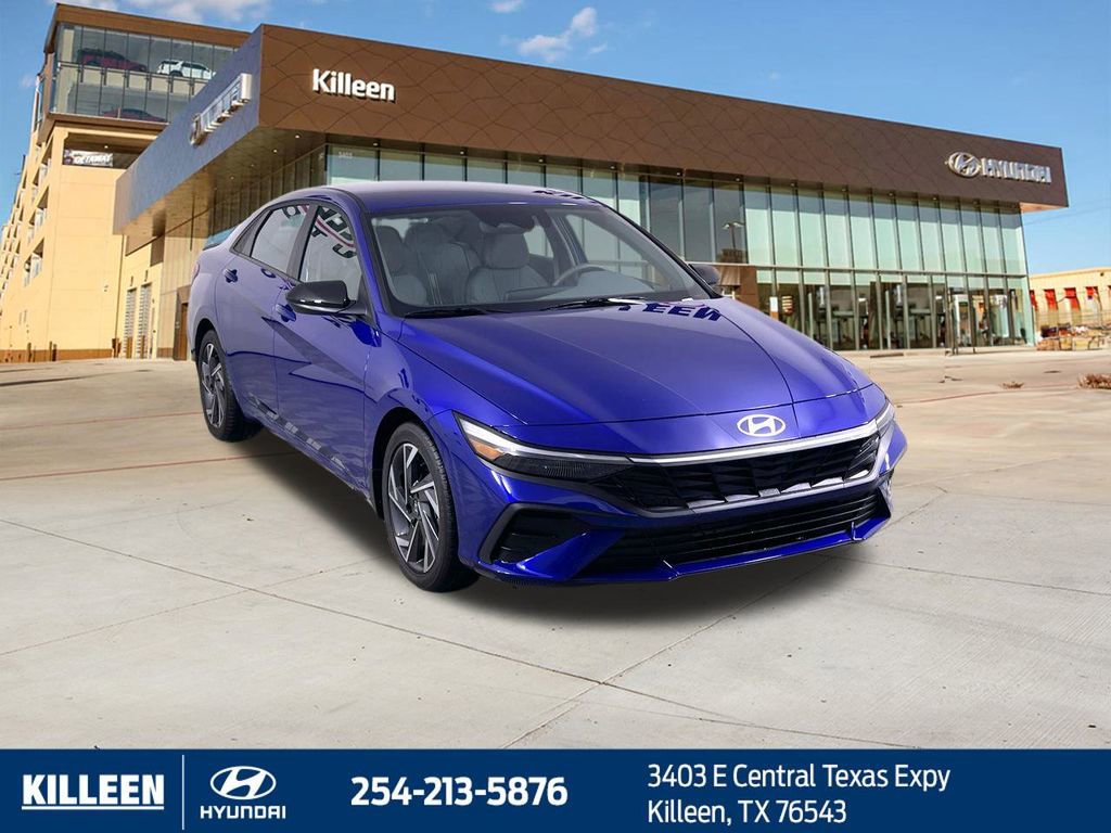 Used 2025 Hyundai Elantra Sport image 11