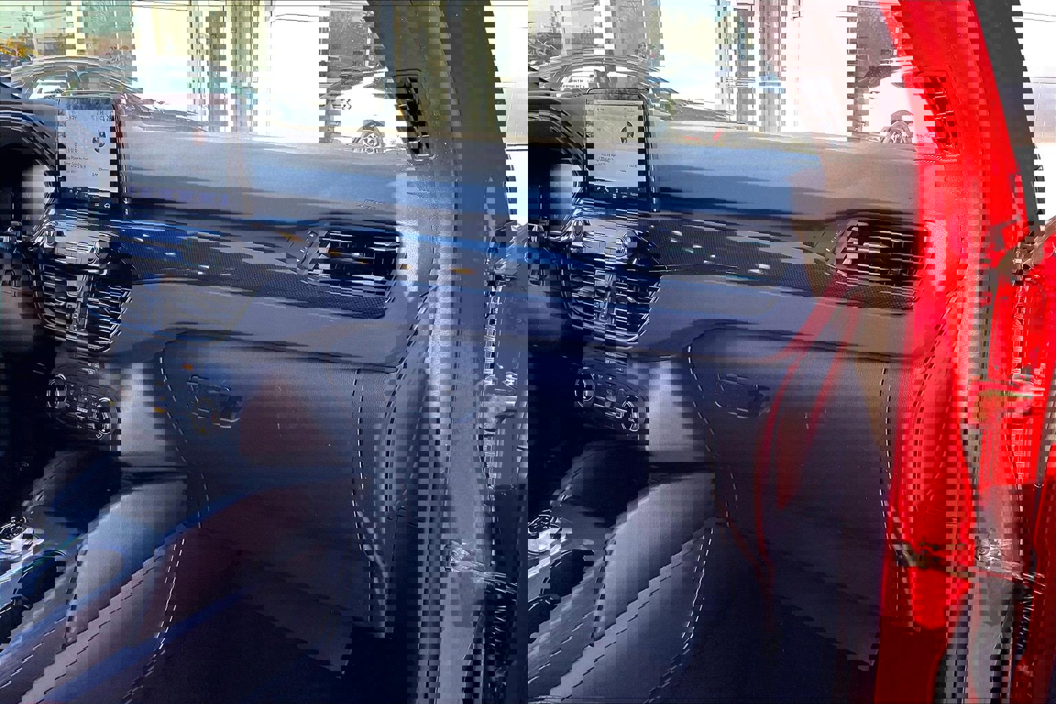 Used 2025 Ford Escape ST-Line image 14