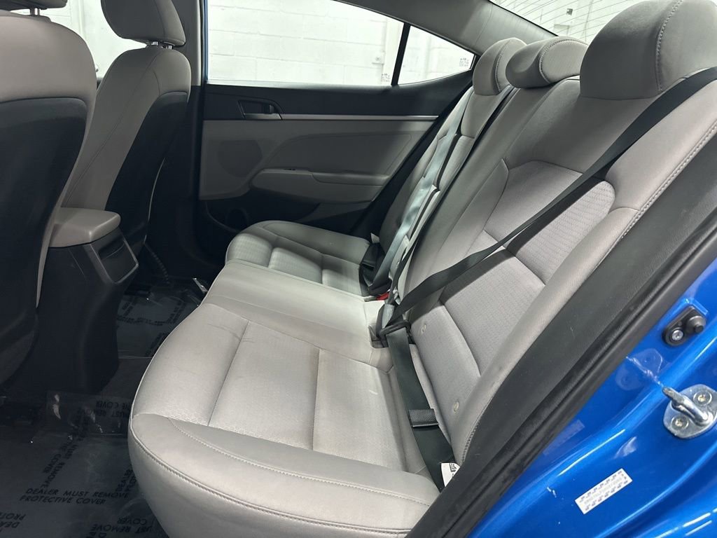 Used 2017 Hyundai Elantra SE image 16