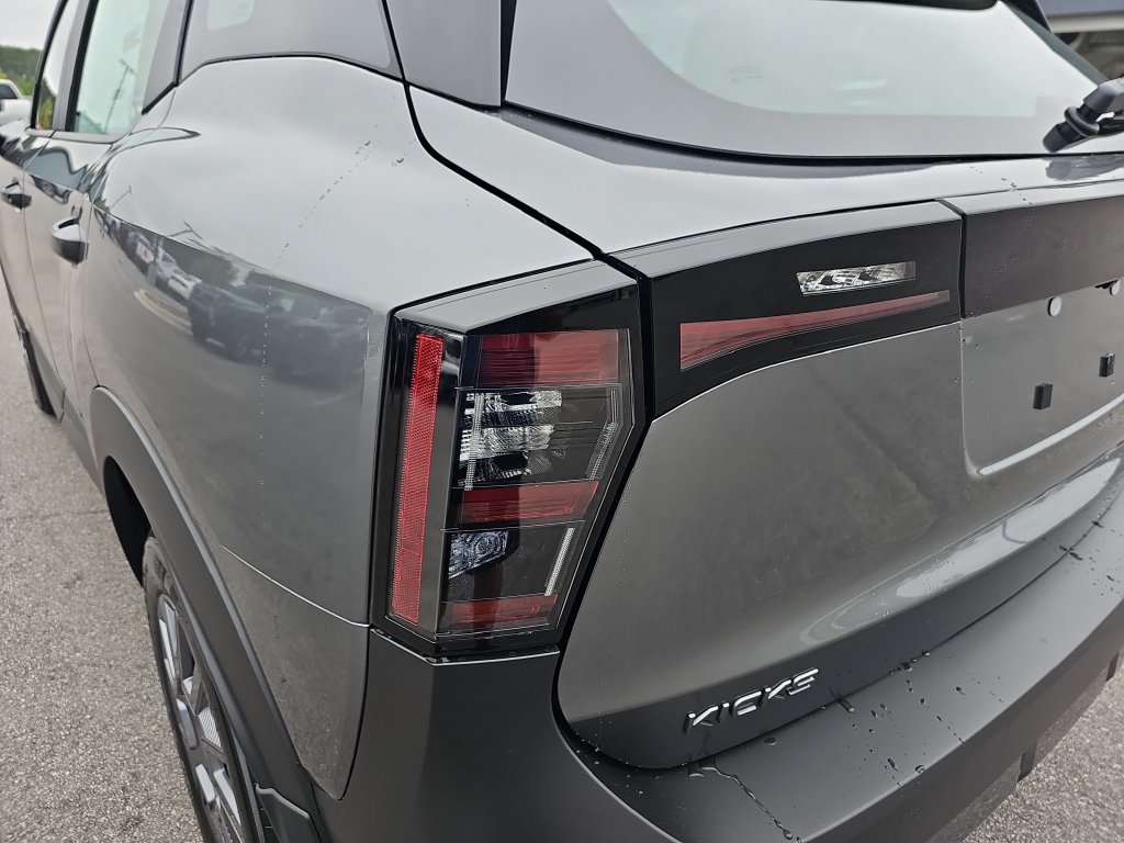 New 2027 Nissan Kicks S FWD image 15
