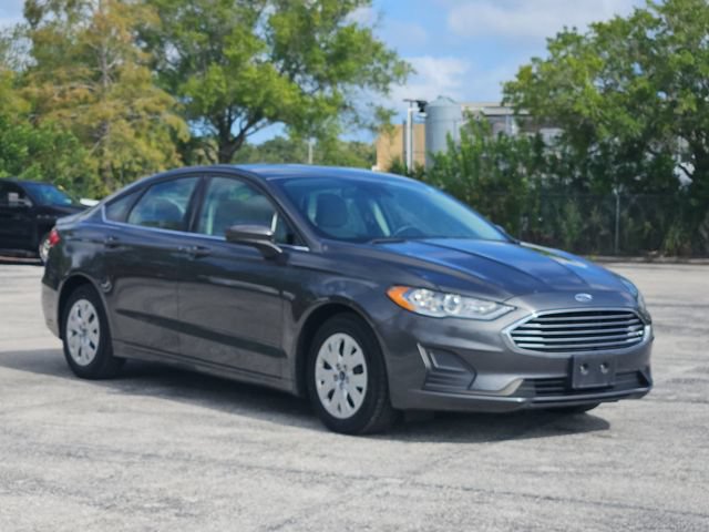 Used 2019 Ford Fusion S FWD image 3