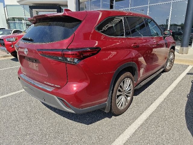 Used 2022 Toyota Highlander Platinum image 5