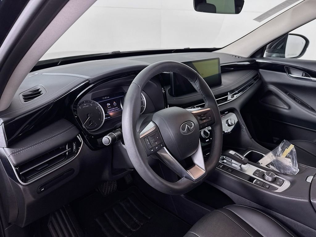 Certified 2025 INFINITI QX60 Pure image 9