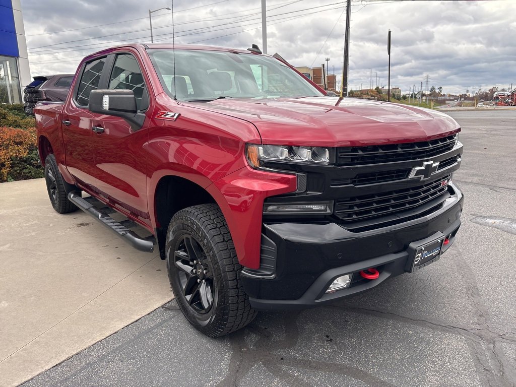 Used 2020 Chevrolet Silverado 1500 LT Trail Boss image 3