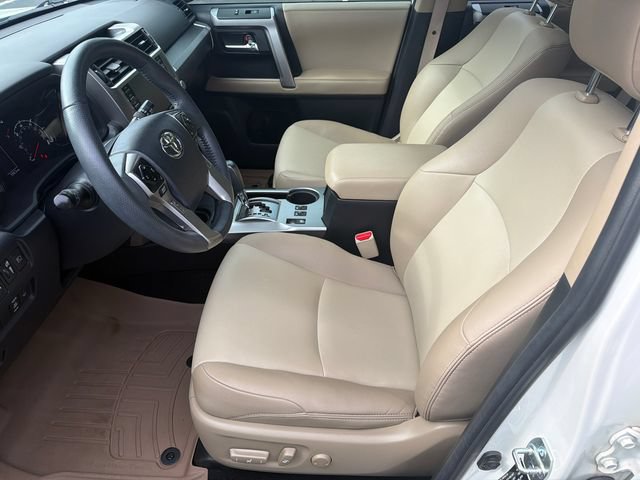 Used 2022 Toyota 4Runner SR5 Premium w/ Moonroof Package RWD image 11