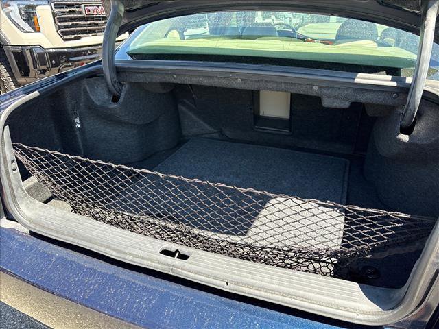 Used 2004 Cadillac De Ville Sedan w/ Equipment Group image 22