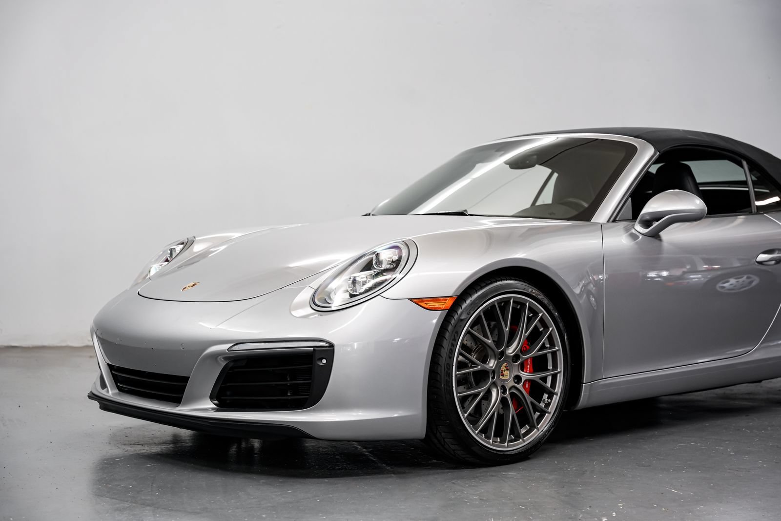 Used 2018 Porsche 911 Carrera S RWD image 31