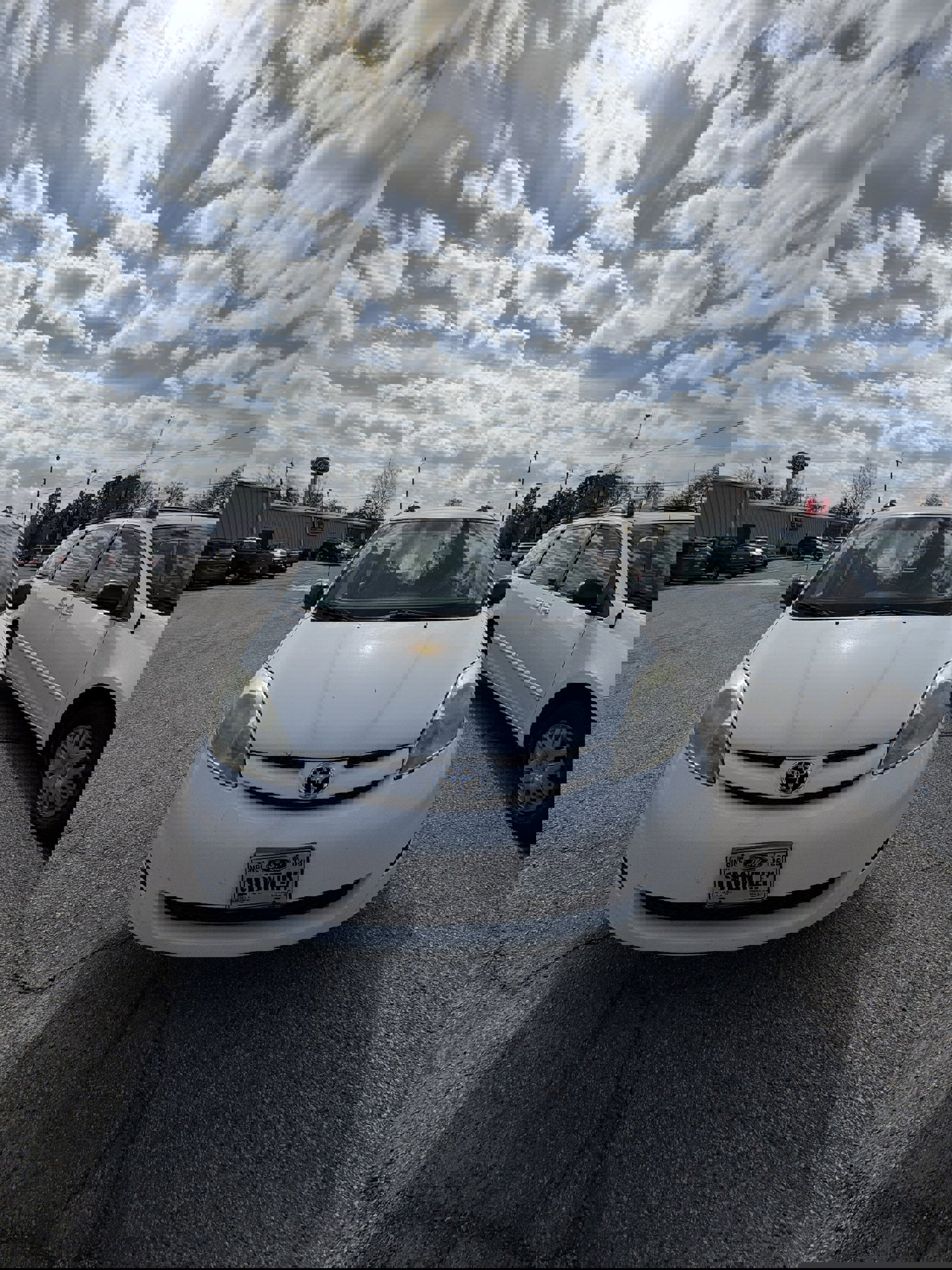 Used 2008 Toyota Sienna CE image 3