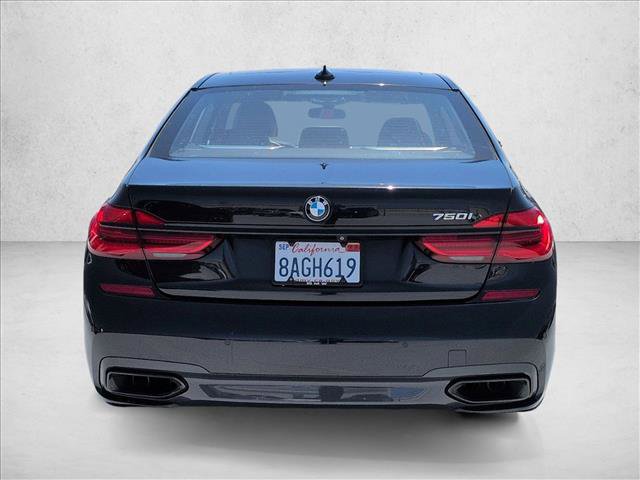 Used 2017 BMW 750i RWD image 7