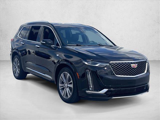 Used 2025 Cadillac XT6 Premium Luxury w/ Technology Package FWD image 3